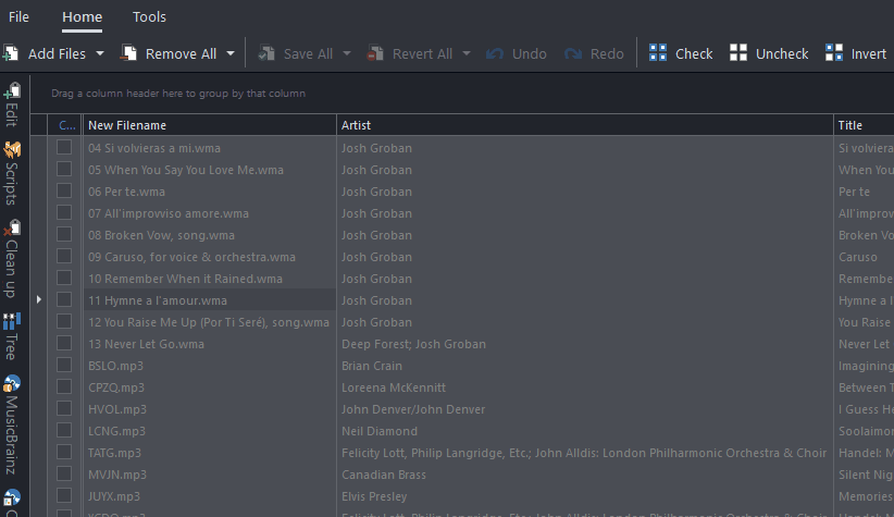 An animation of selecting multiple files within metatogger